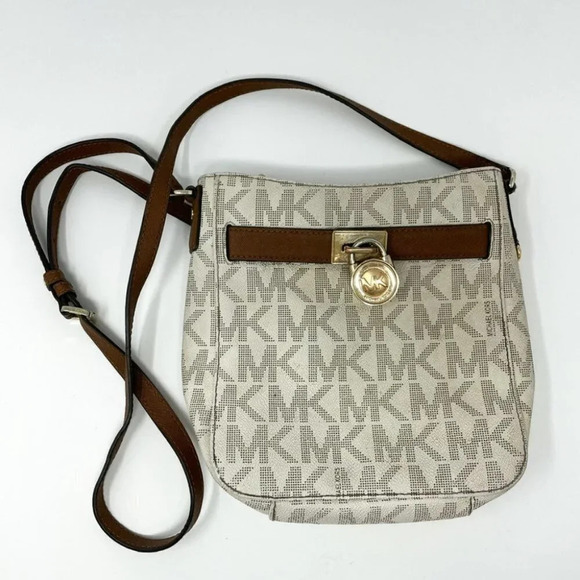 Michael Kors Hamilton Monogram Crossbody Messenger Purse Bag Vanilla - Picture 2 of 8
